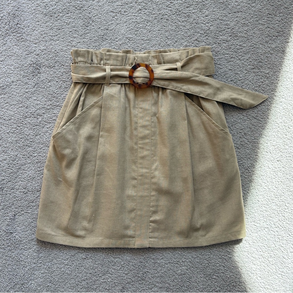 Lulu’s Lush Beige Belted Skirt